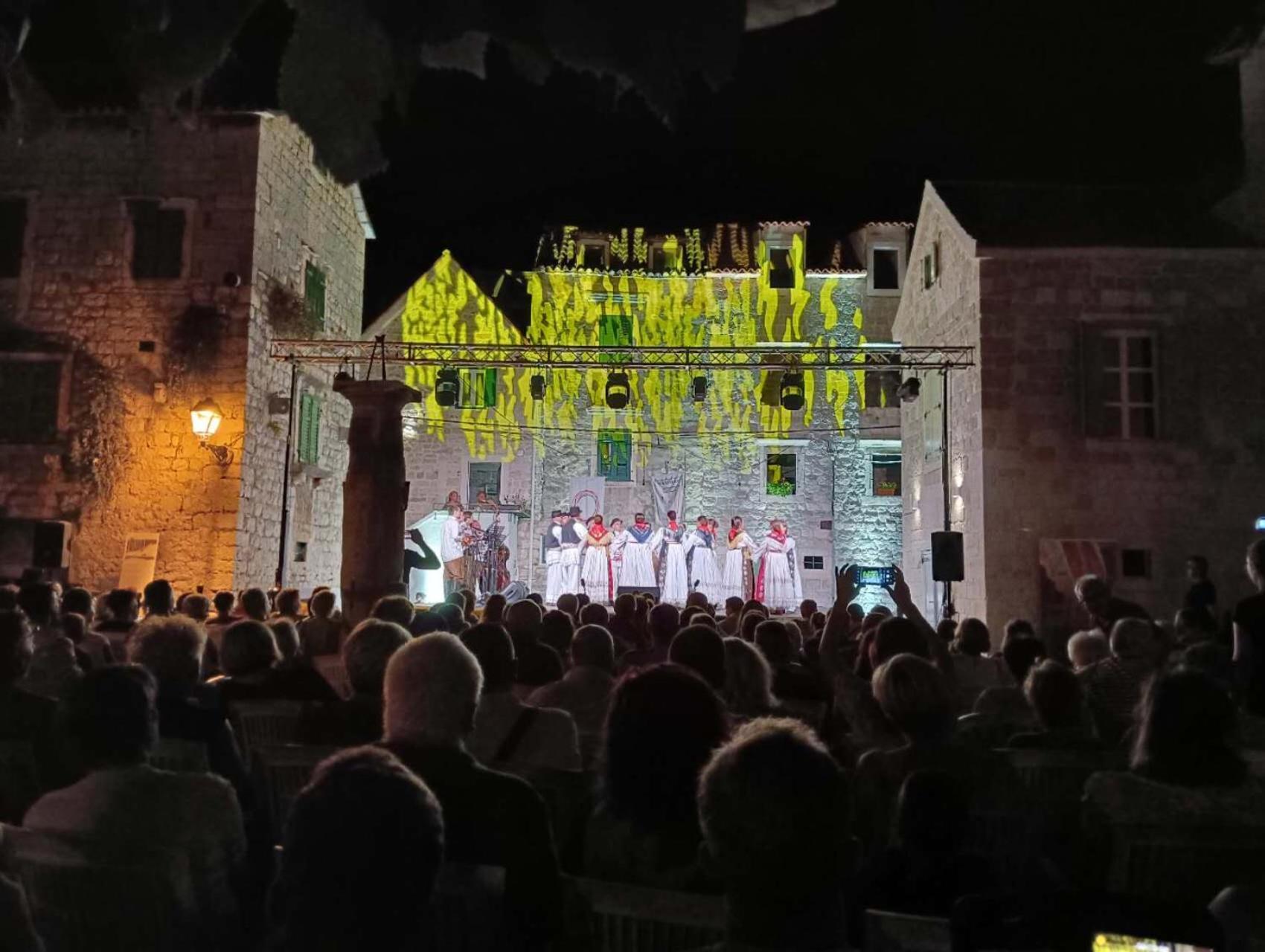 Villa Aspalathos Kastela Luaran gambar